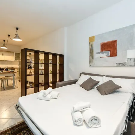 Desenzanoloft Green Lake Court Desenzano del Garda